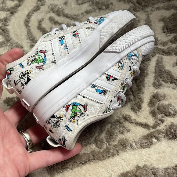 Adidas X Disney Goofy Print sneakers size 6.5 kids - Picture 5 of 8